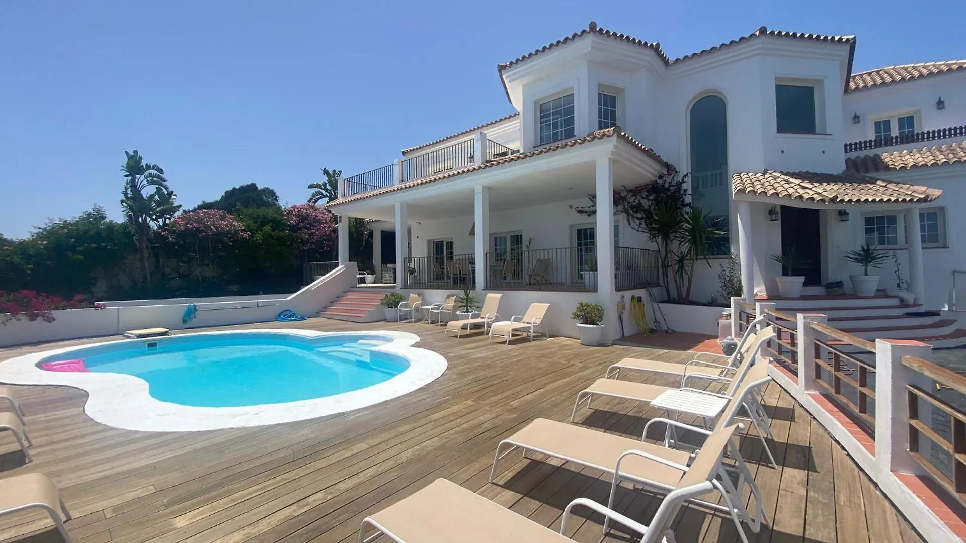 Seaview Villa 阿尔加德萨