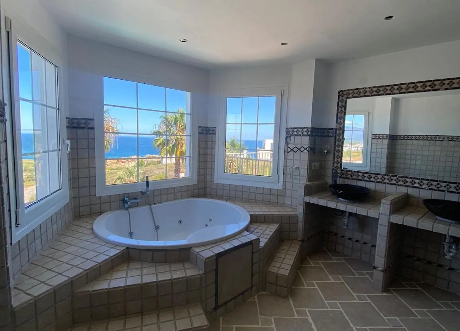 Seaview Villa 阿尔加德萨